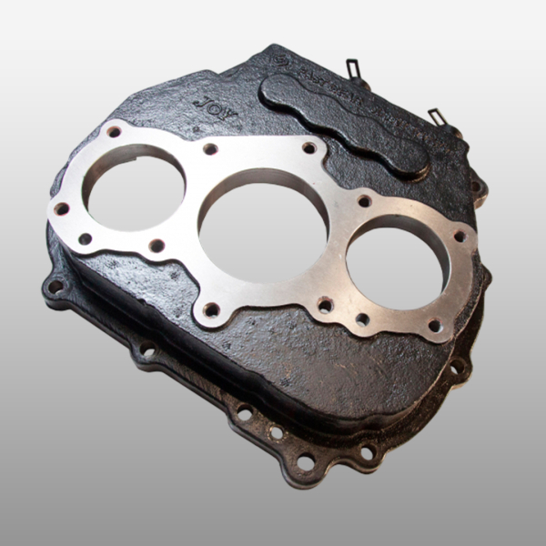 6DS50T-1701070 - Крышка задняя на КПП