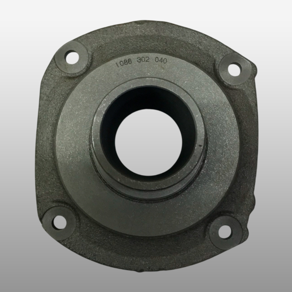 1086302040 - Крышка первичного вала на КПП