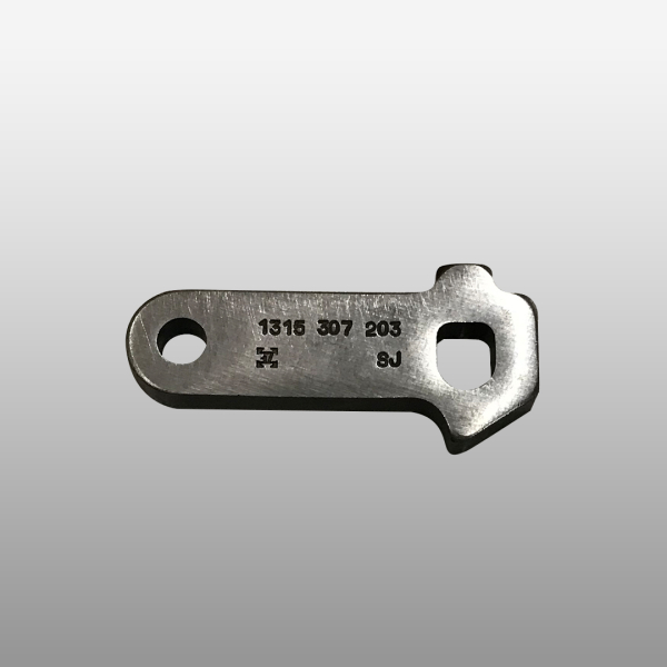 1315307203 - Рычаг фиксатора диапазонов на КПП