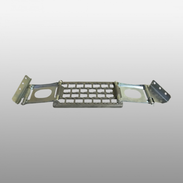 DZ13241240840 - Подножка кабины нижняя на шарнирах (правая)