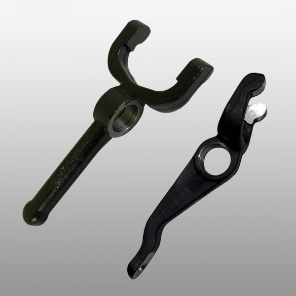 JS180-1601021-6 - Вилка выжимного подшипника на КПП