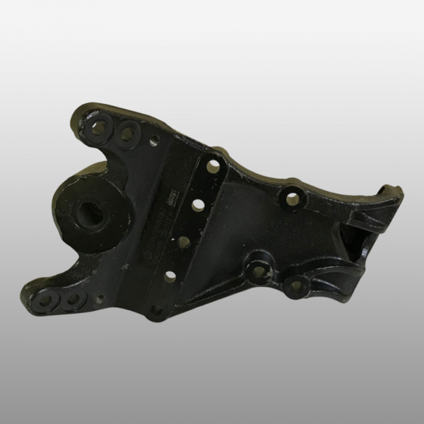 DZ9X259690062 - Кронштейн передней рессоры задний правый на Shacman (Shaanxi) Х6000