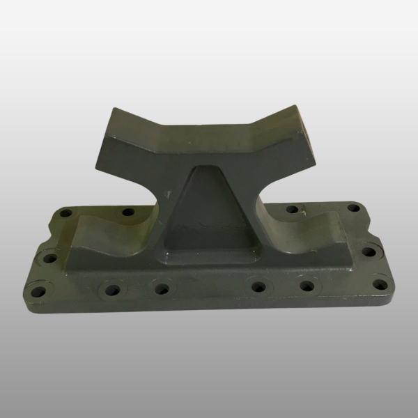 WG9925528096 - Кронштейн упорного стержня V-образного типа на Sitrak C7H