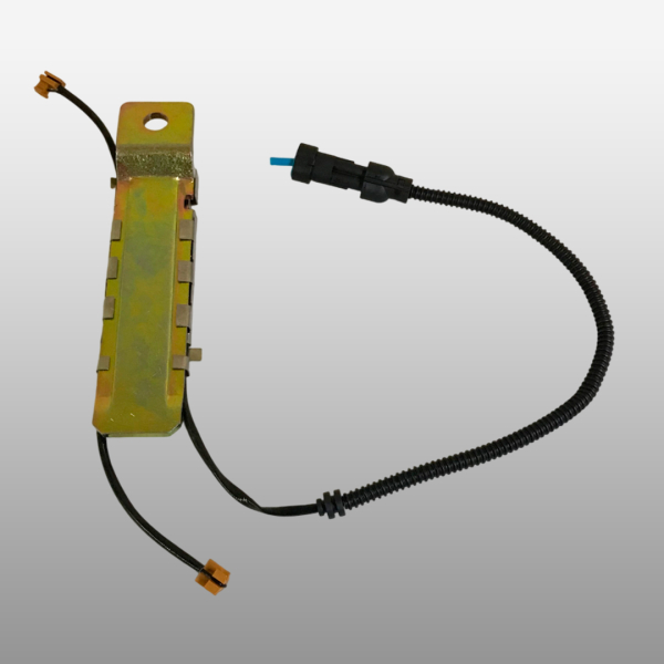 AZ400744403054 - Прижимная пластина передних, задних колодок с датчиком износа на Sitrak C7H