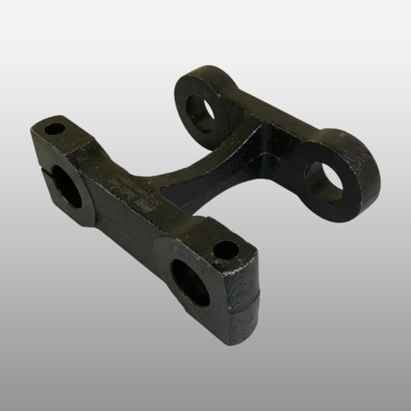 2902466-2000/C - Серьга передней рессоры на Faw J7