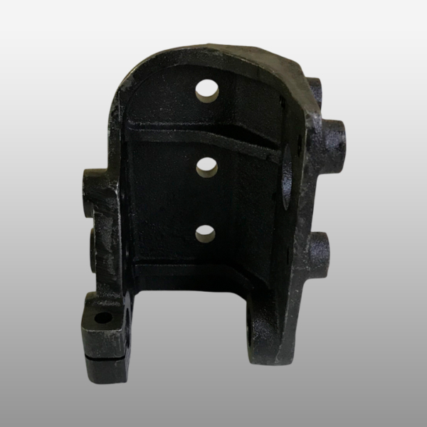 2902441-2000/E - Кронштейн передней рессоры левый на Faw J7