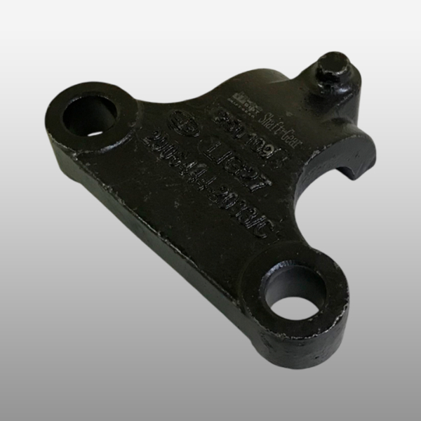 2906444-2033/C - Кронштейн стабилизатора передней подвески правый на Faw J7 4180