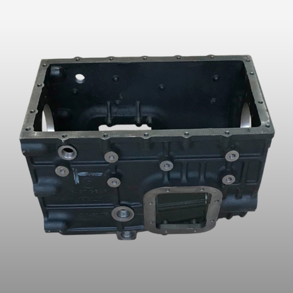 J70-1701015-1 - Картер основной коробки на КПП